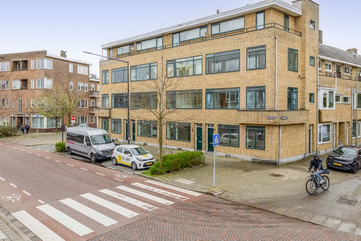 Photo 4 of Lorentzlaan 19-B