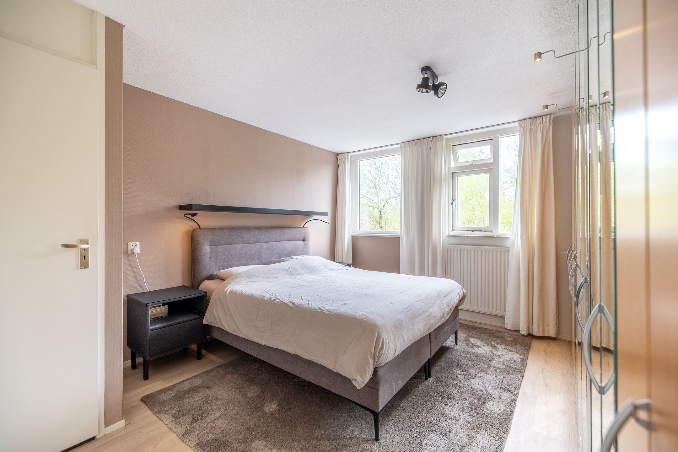 Foto 33 van Koemate 102