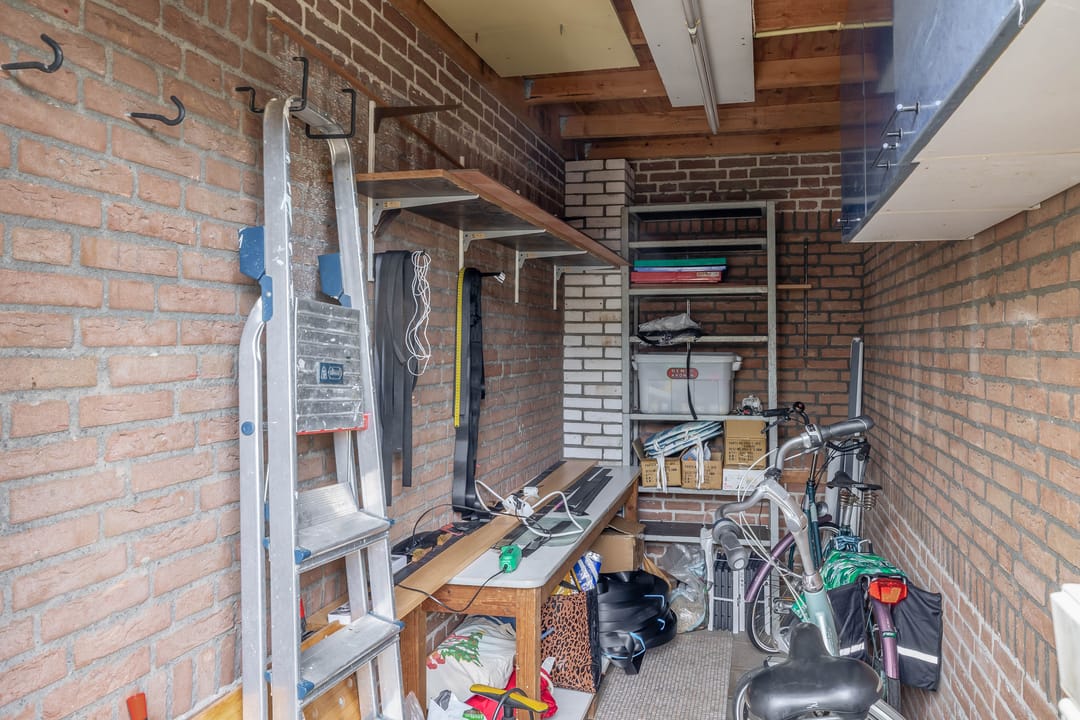 Photo 32 of Drechtstraat 13