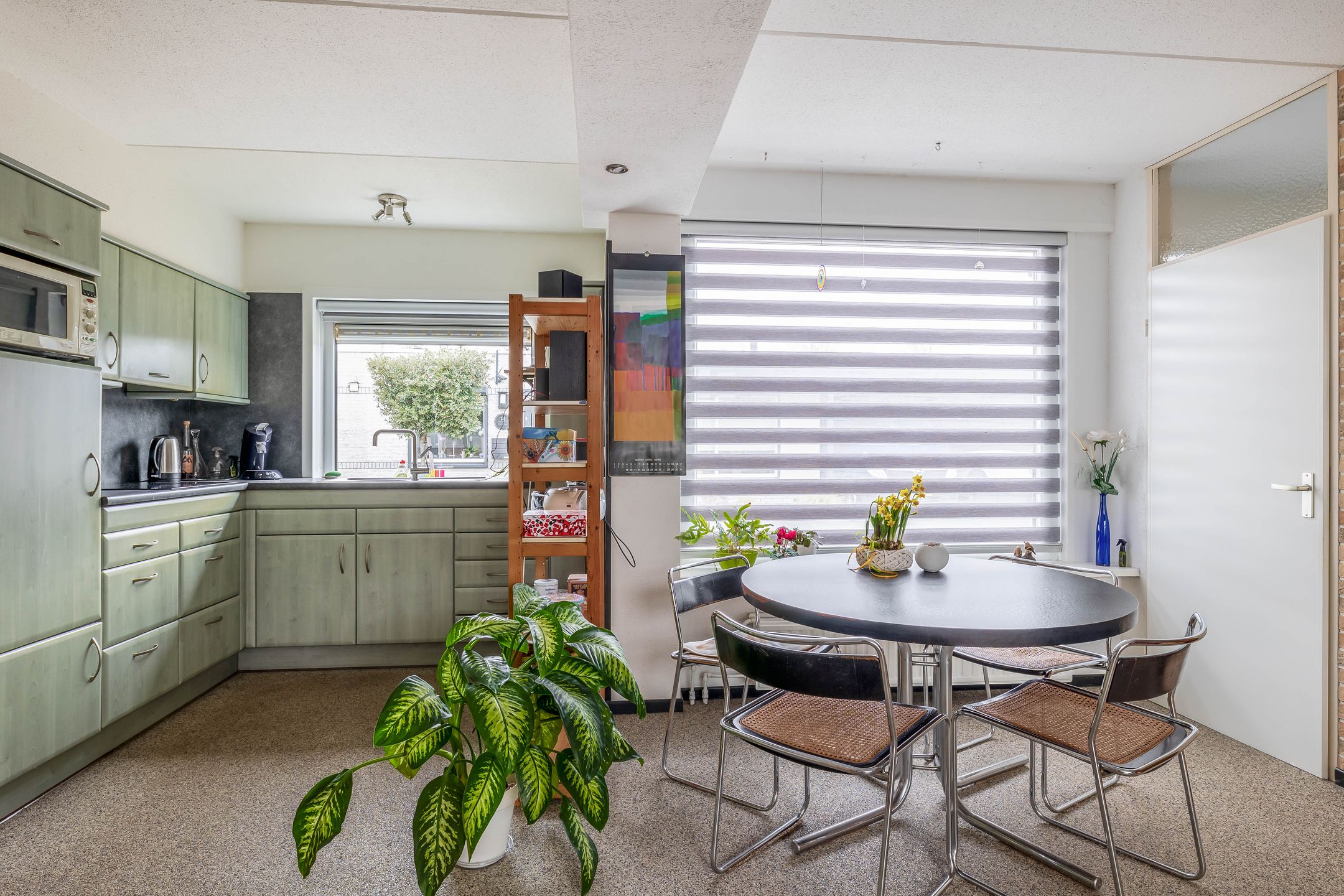 Photo 15 of Drechtstraat 13