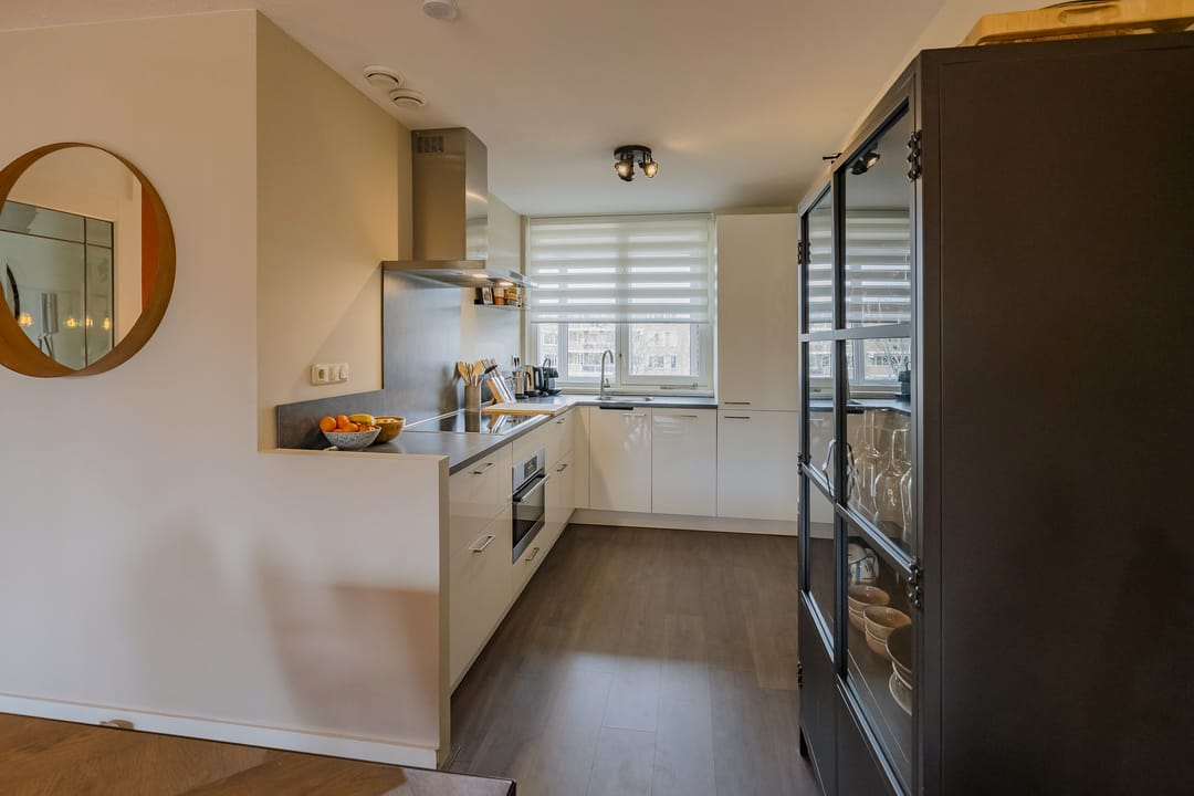 Foto 11 van Poortwachter 102