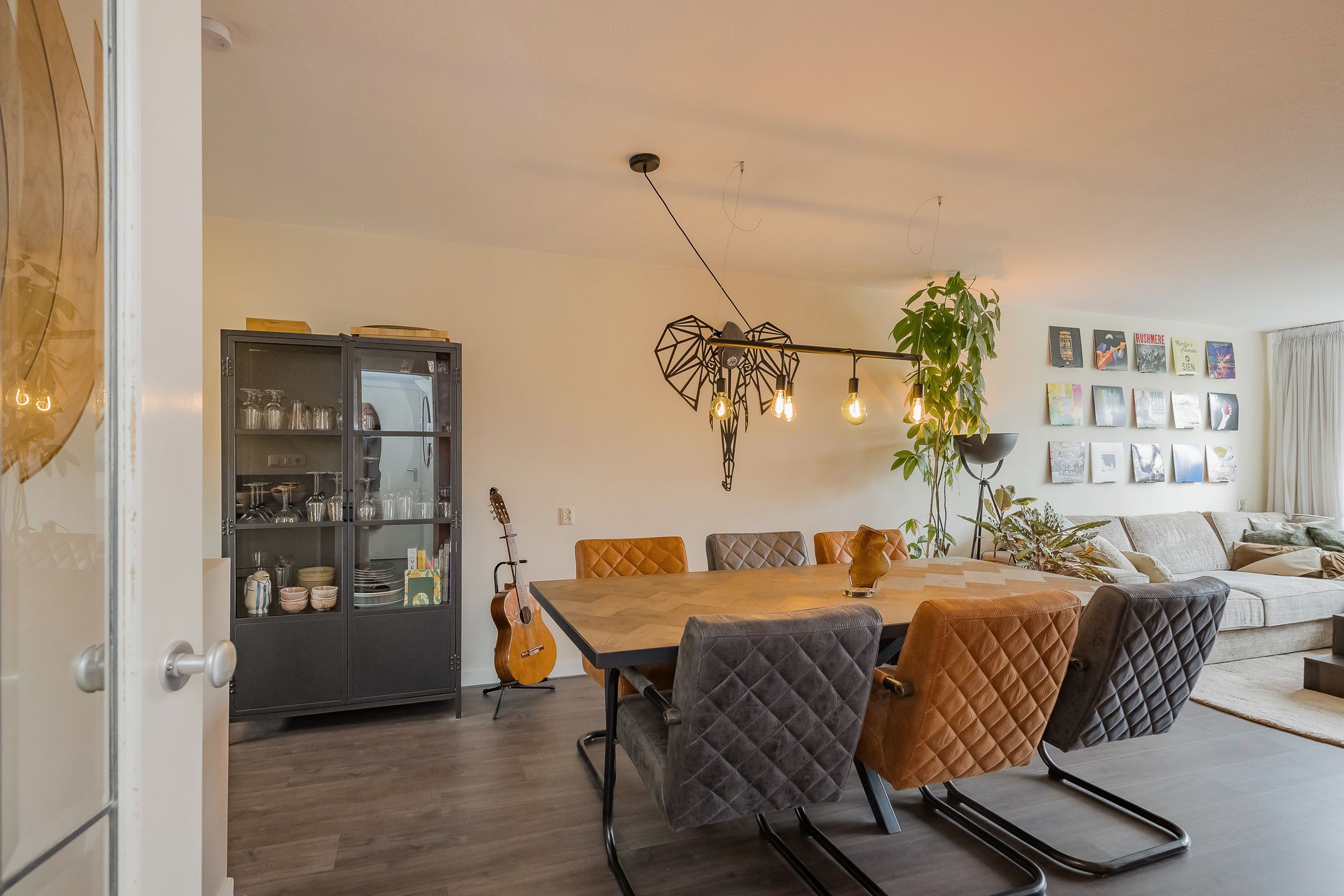 Foto 9 van Poortwachter 102