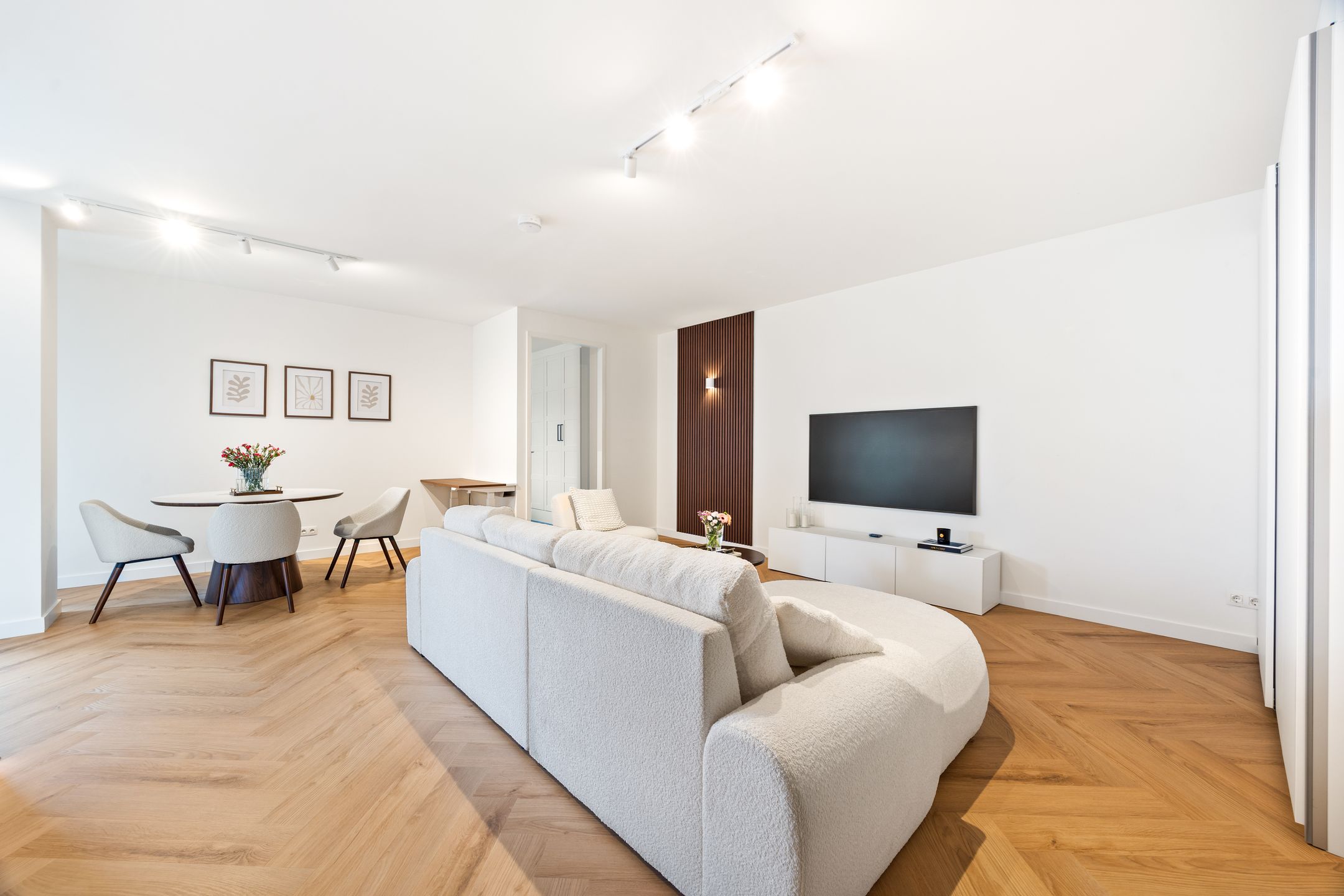 Foto 12 van Burgemeester Elsenlaan 323-F506