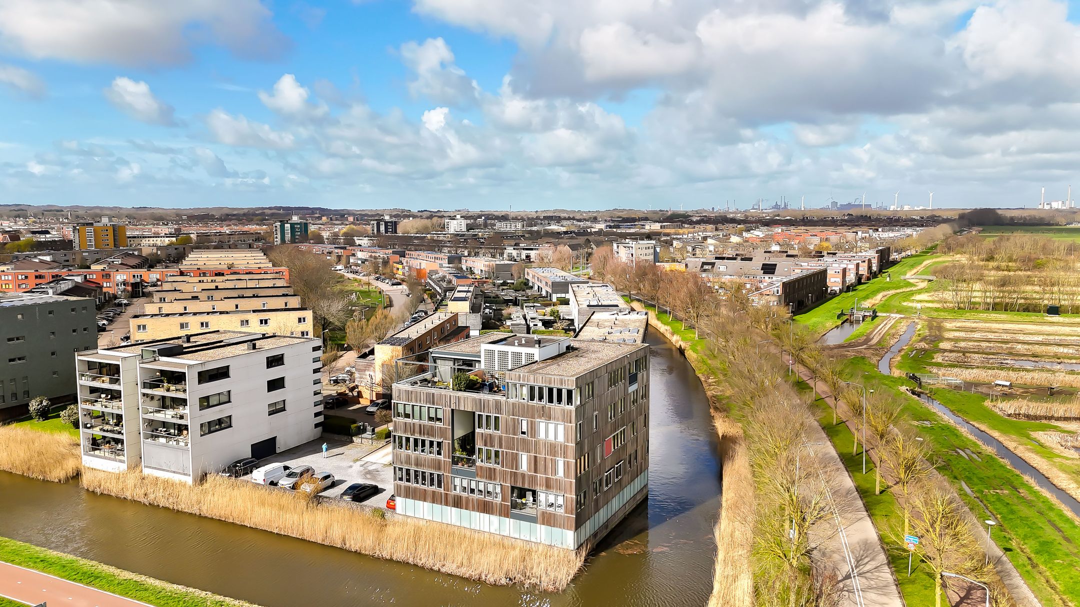 Photo 3 of L. Springerstraat 252
