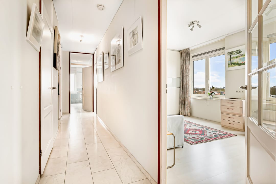 Photo 52 of L. Springerstraat 252