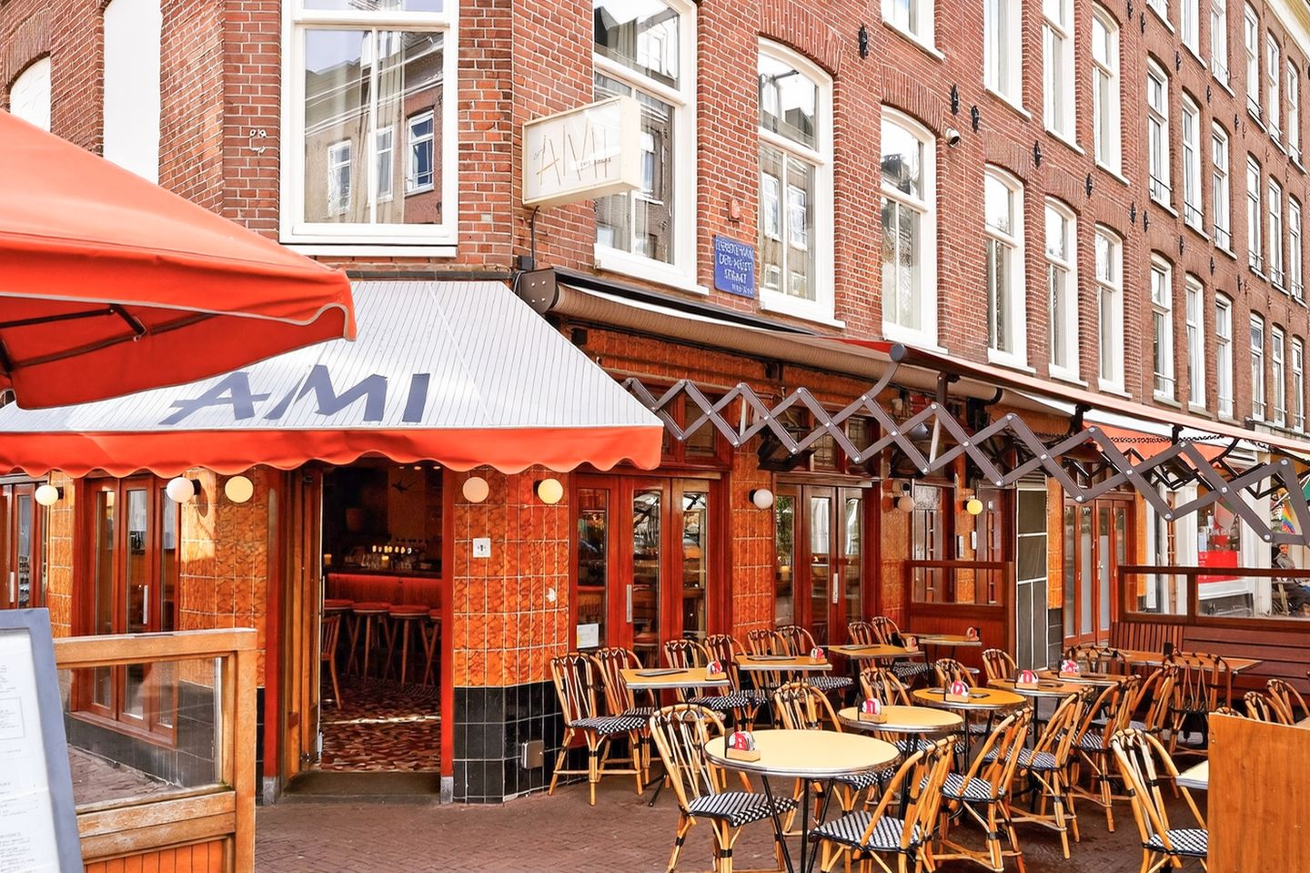 Foto 44 van Eerste Van der Helststraat 57-3