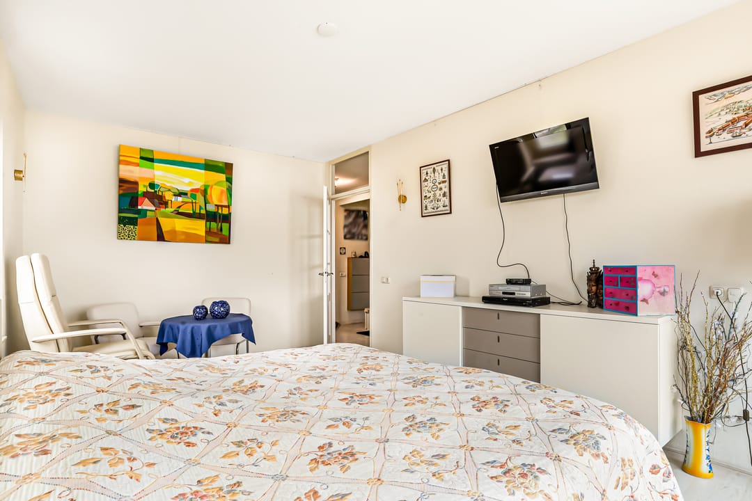 Photo 61 of L. Springerstraat 252