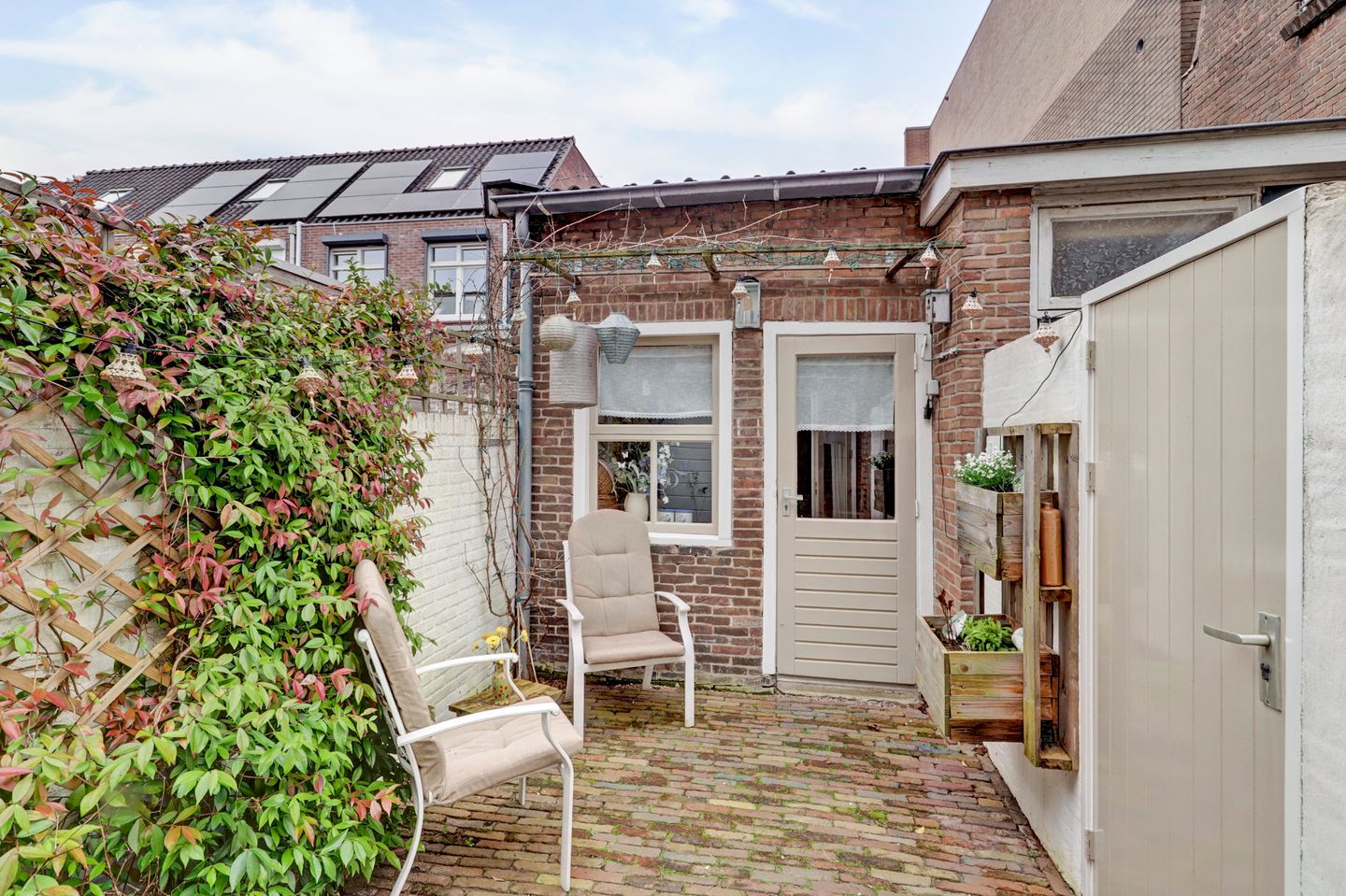 Photo 4 of Bergstraat 74