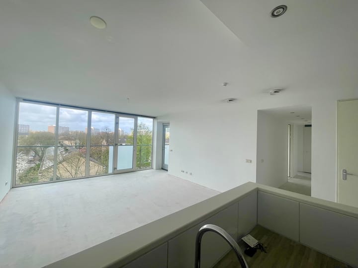 Photo 4 of Klaroenstraat 87