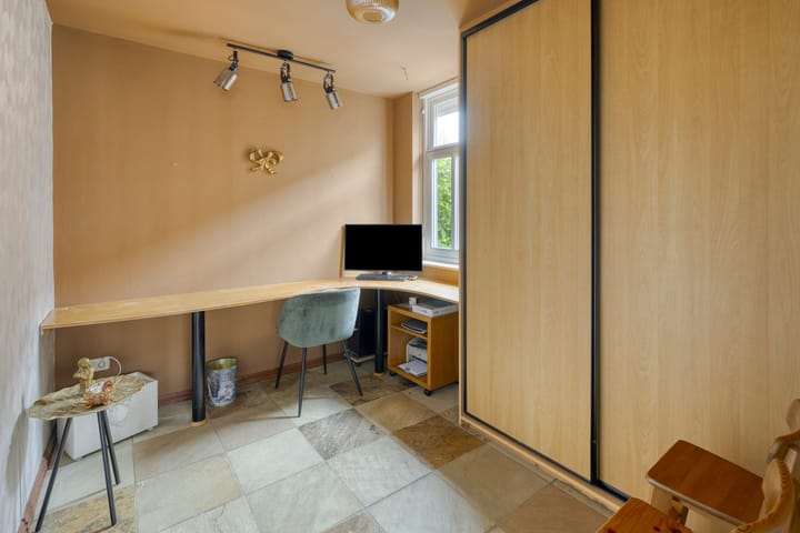 Photo 5 of Schout van Lyndenstraat 6