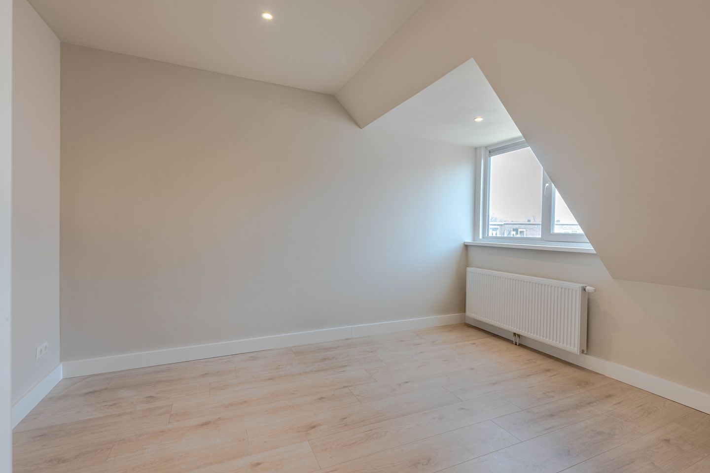 Photo 5 of Narcissenstraat 67-EBOL