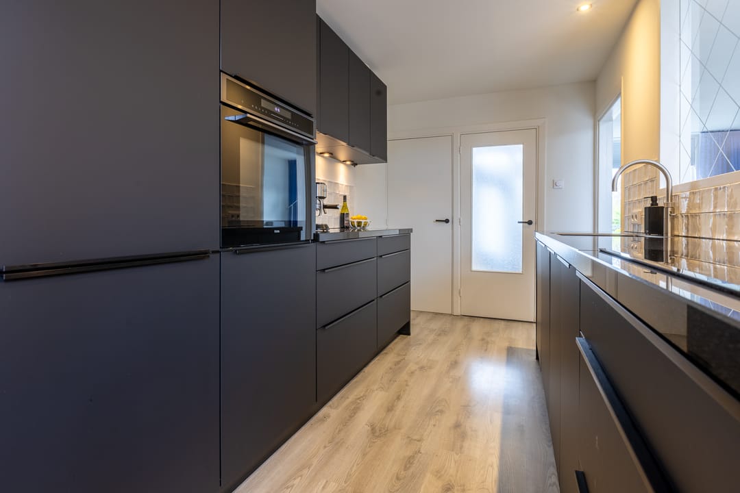 Foto 2 van Parallelweg 186