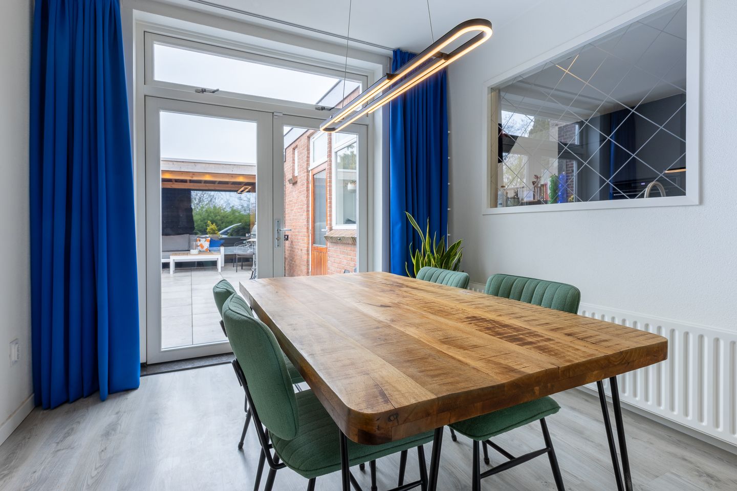 Foto 10 van Parallelweg 186