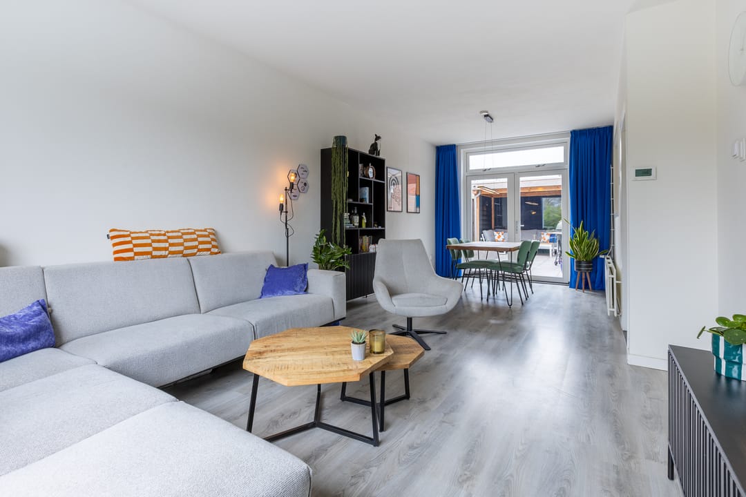 Foto 11 van Parallelweg 186