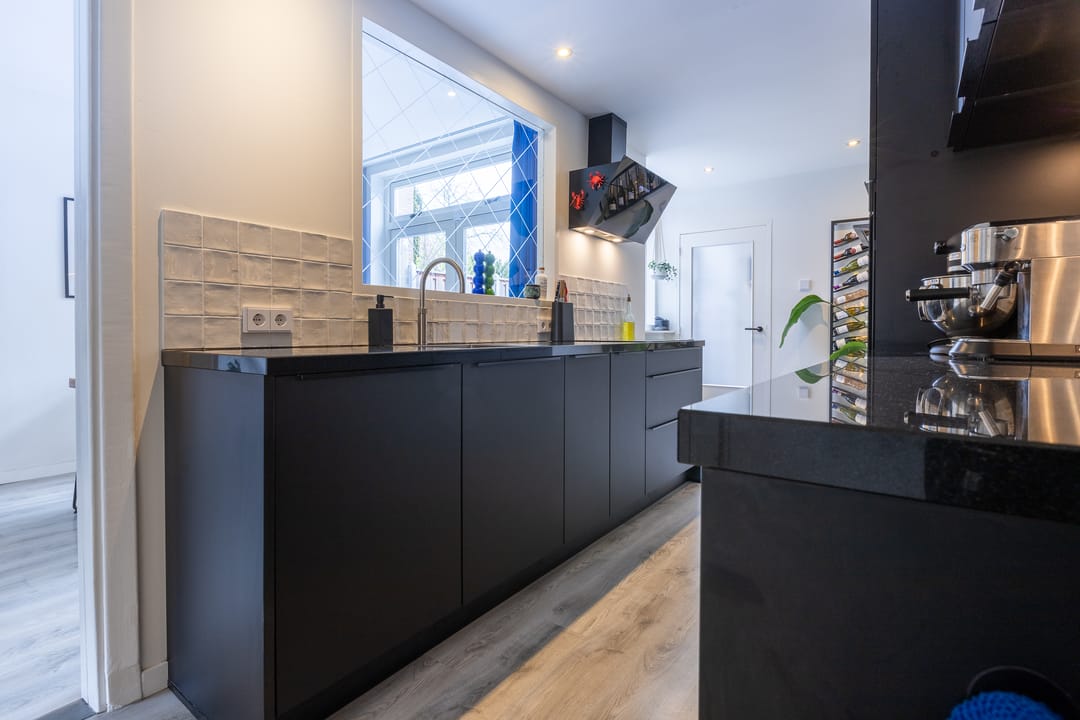 Foto 13 van Parallelweg 186