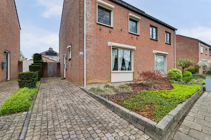 Photo 2 of Klingerbergsingel 177