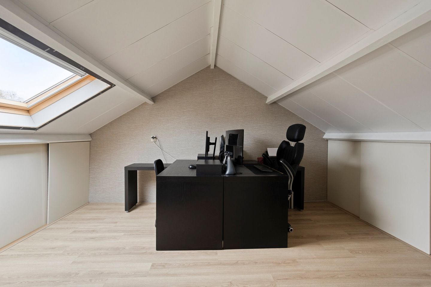 Photo 44 of De Loegen 15