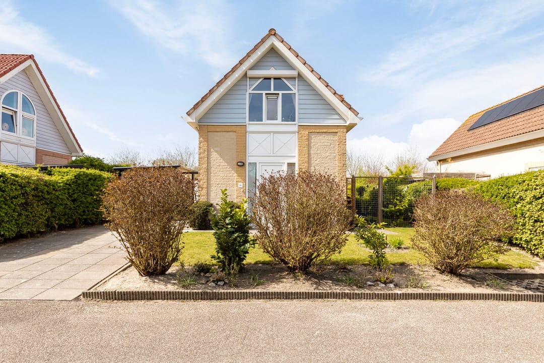 Foto 2 van Golfslag 11