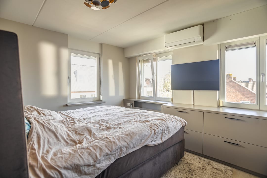 Photo 26 of Pastoor de Louwstraat 2