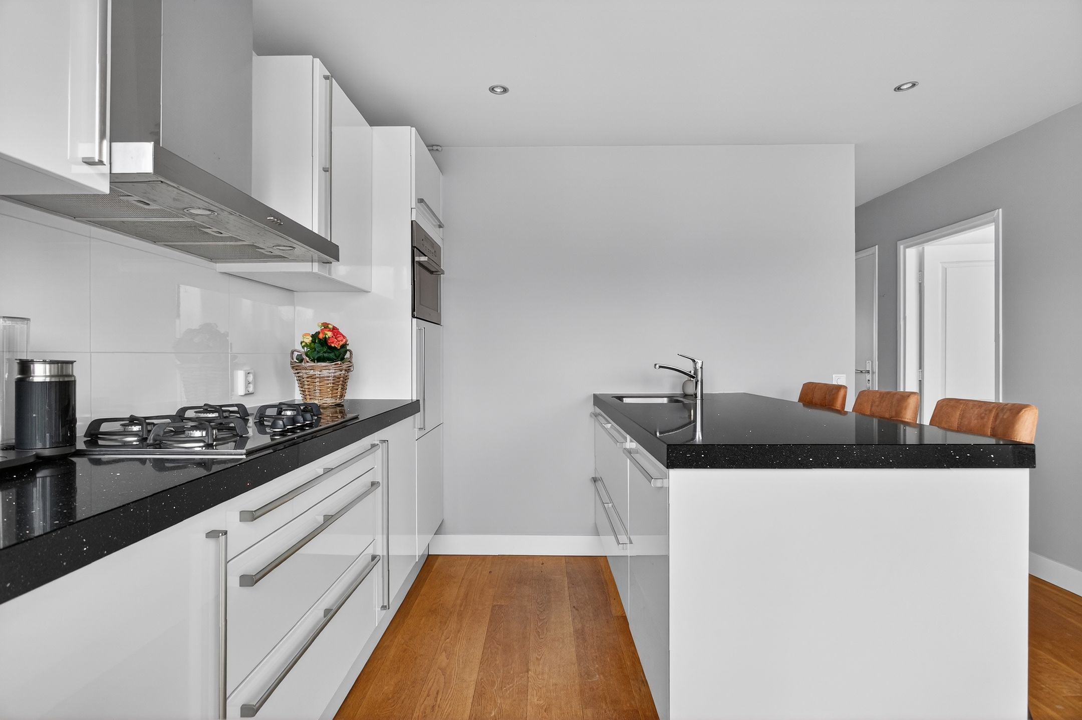 Foto 15 van Oranjeplantsoen 8