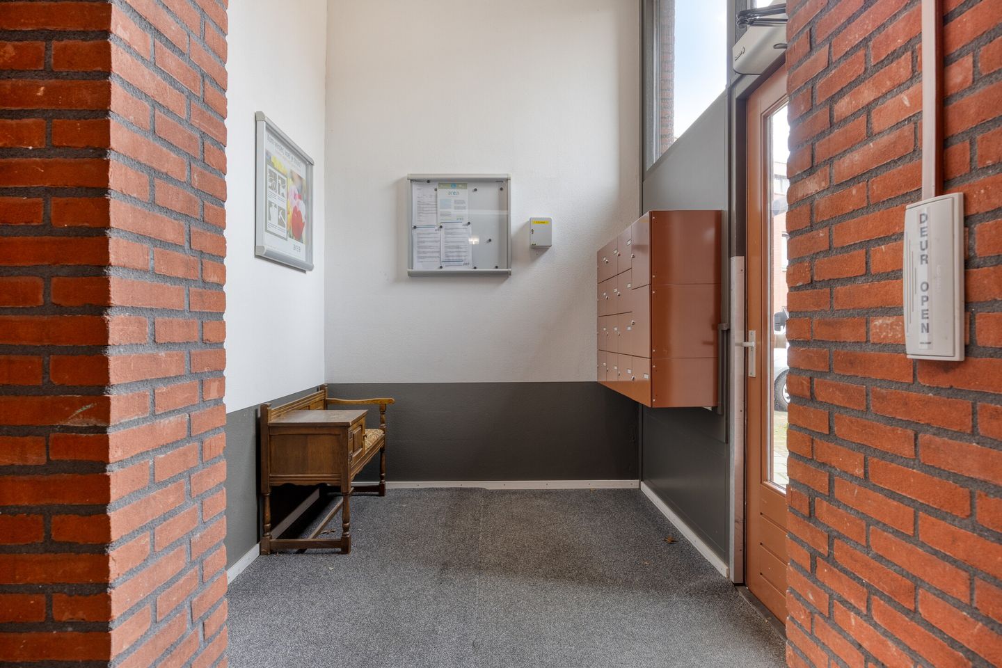 Photo 10 of Rooijsestraat 75