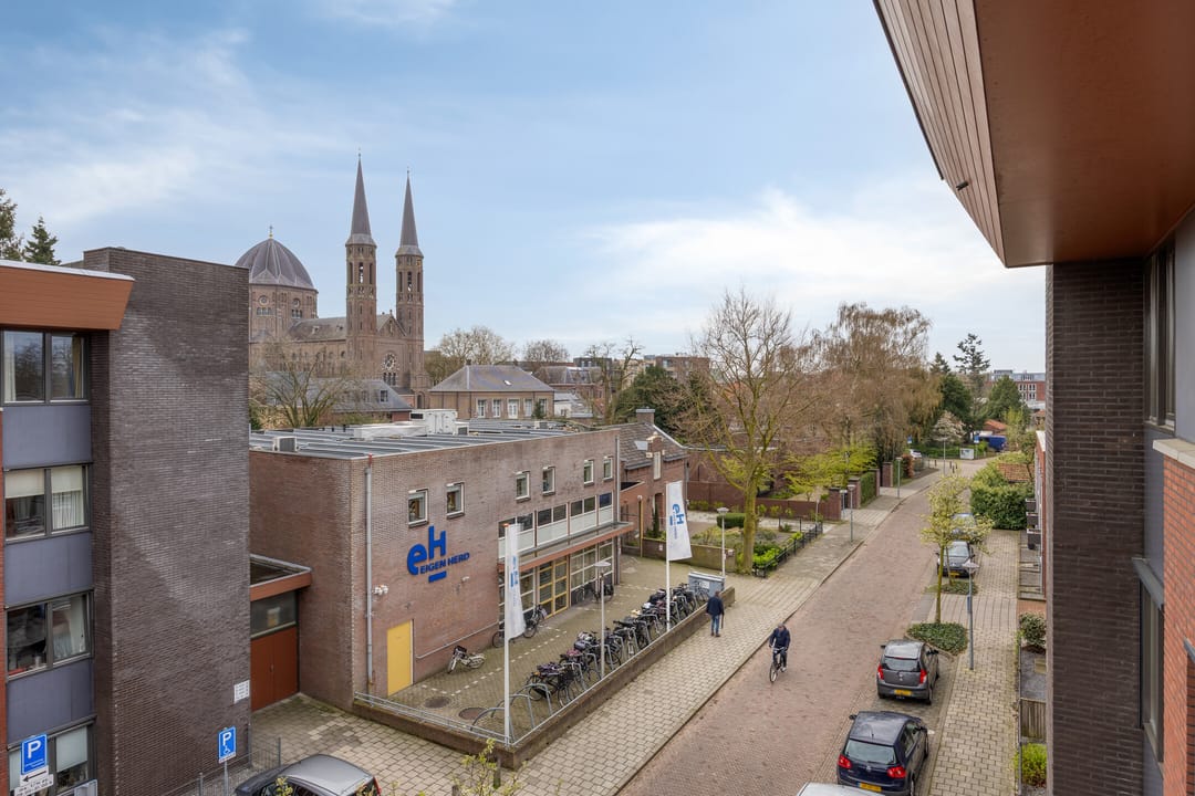Photo 43 of Rooijsestraat 75