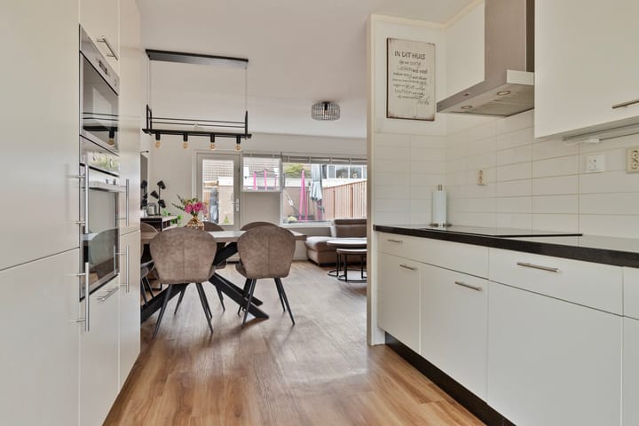 Foto 3 van Anemoontuin 7