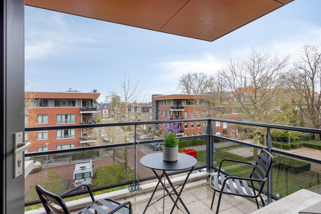 Photo 32 of Rooijsestraat 75