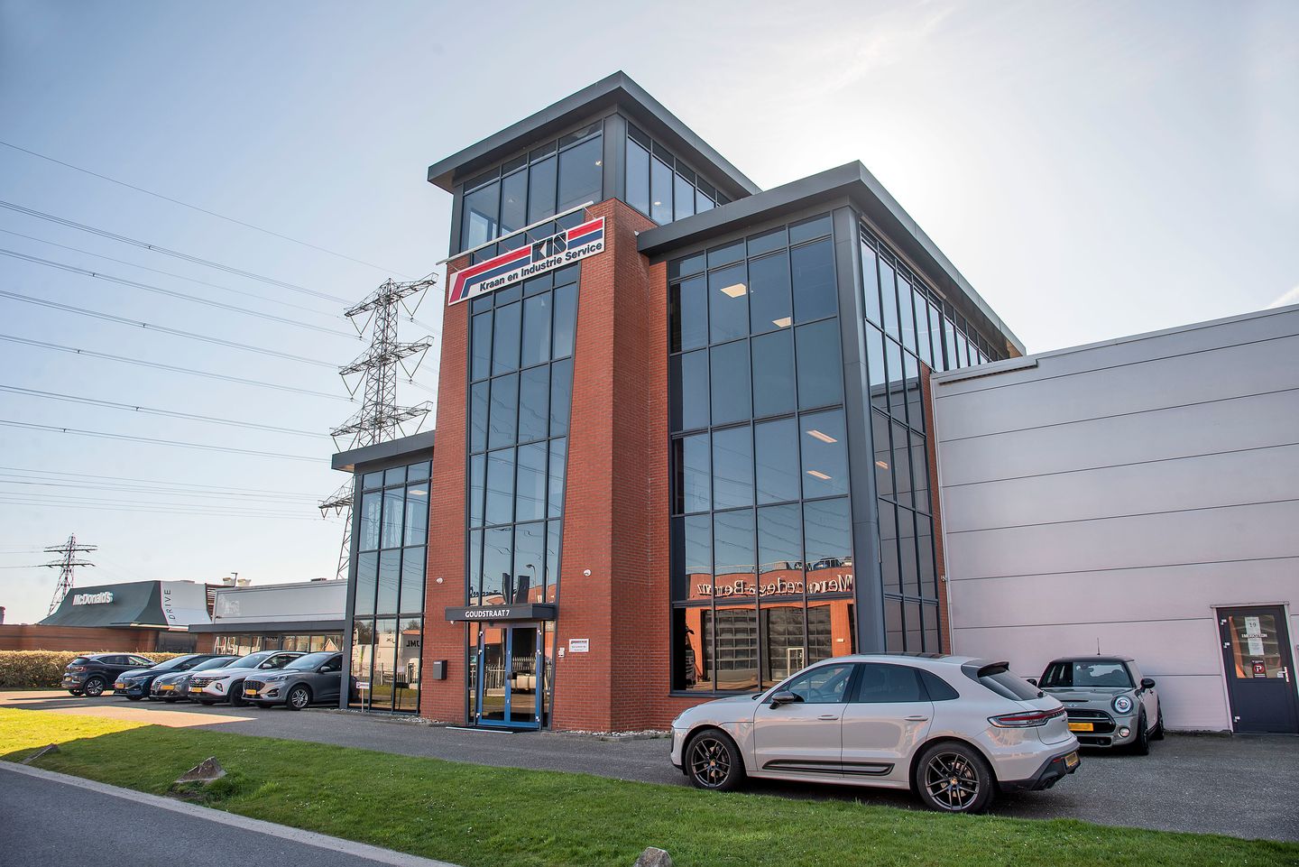 View photo 3 of Goudstraat 7