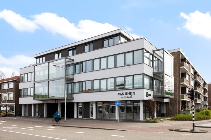 Foto 4 van van Limburg Stirumstraat 12