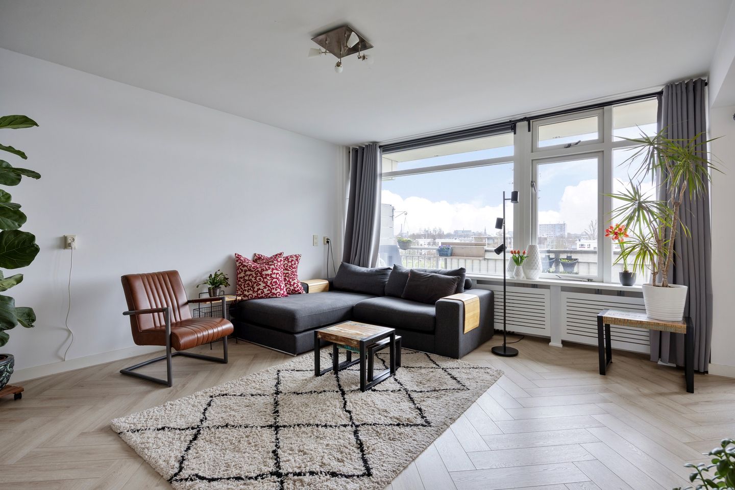 Photo 14 of Jacques Urlusplantsoen 308