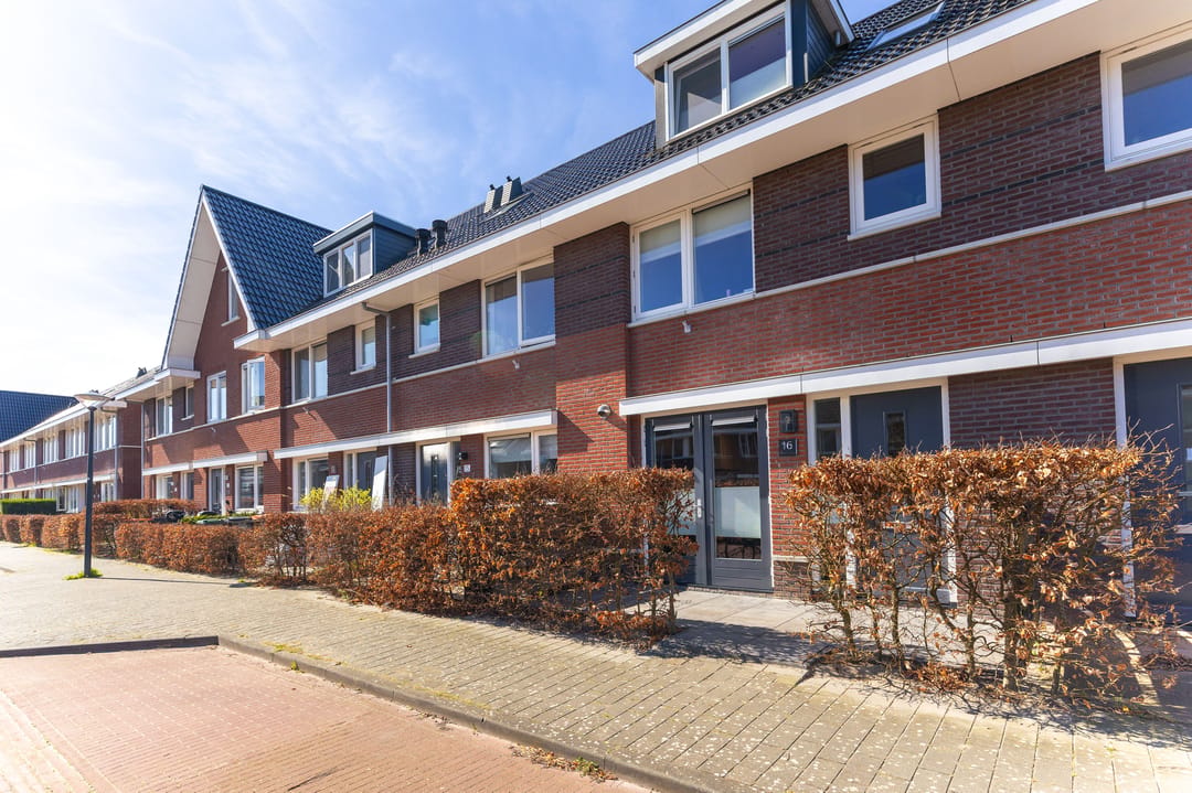 Photo 1 of Albert van Damstraat 16