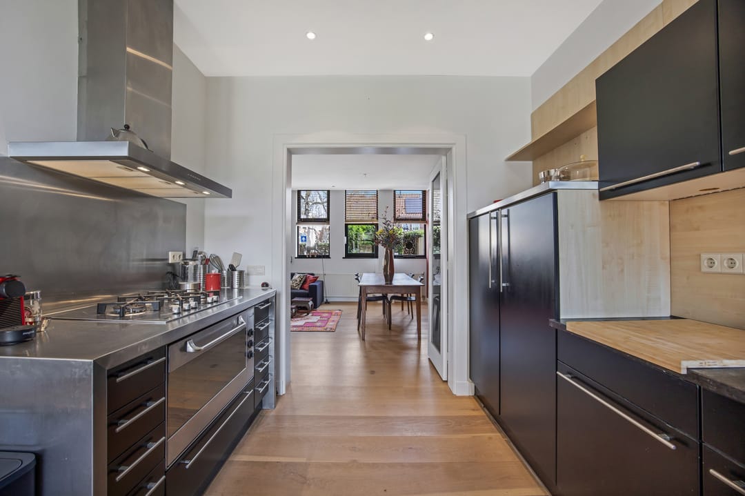 Photo 23 of Johan de Wittstraat 5-A