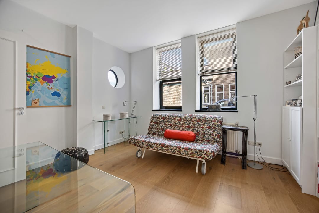 Photo 32 of Johan de Wittstraat 5-A