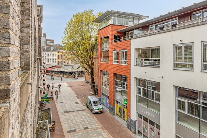 Photo 5 of Marktstraat 11-A