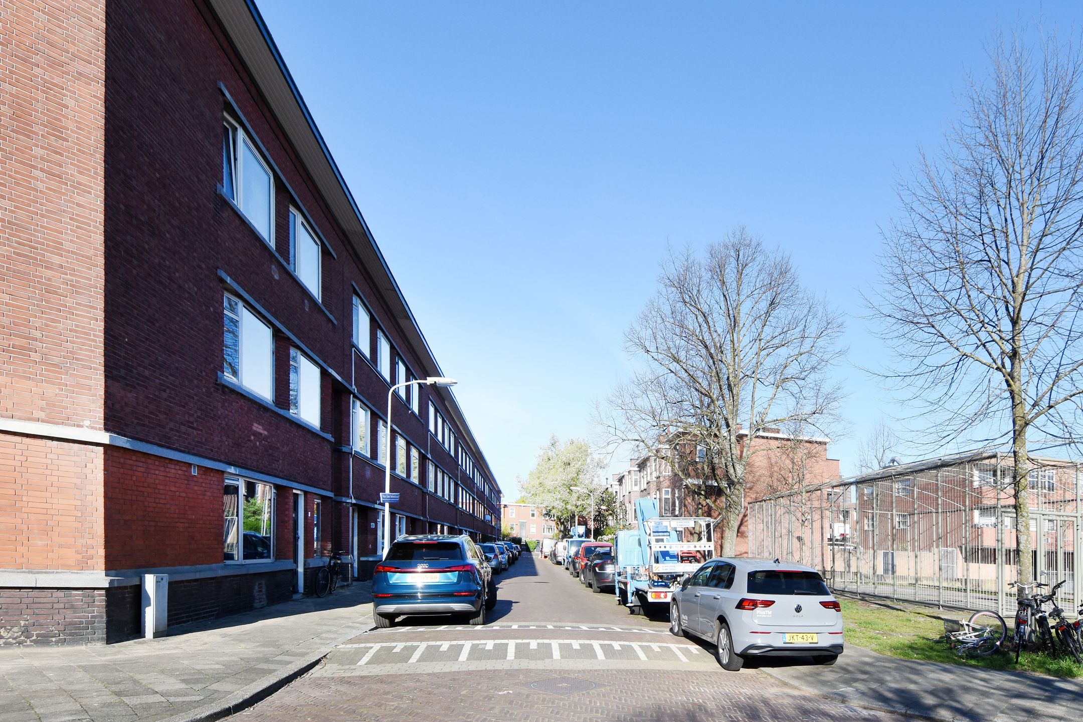 Photo 33 of van Gaesbekestraat 11