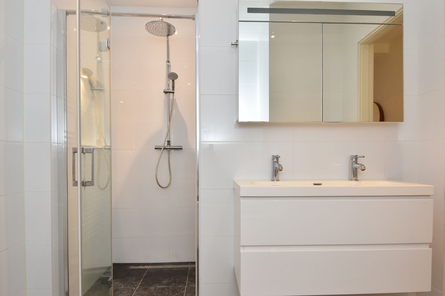 Photo 25 of van Gaesbekestraat 11