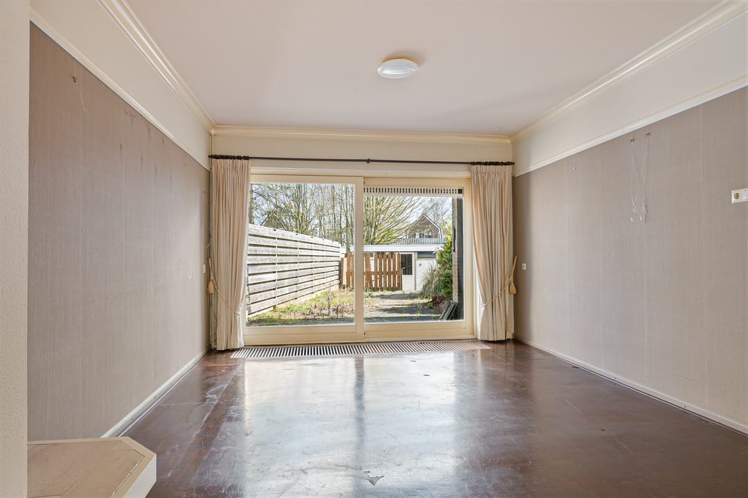 Photo 11 of Treubstraat 21