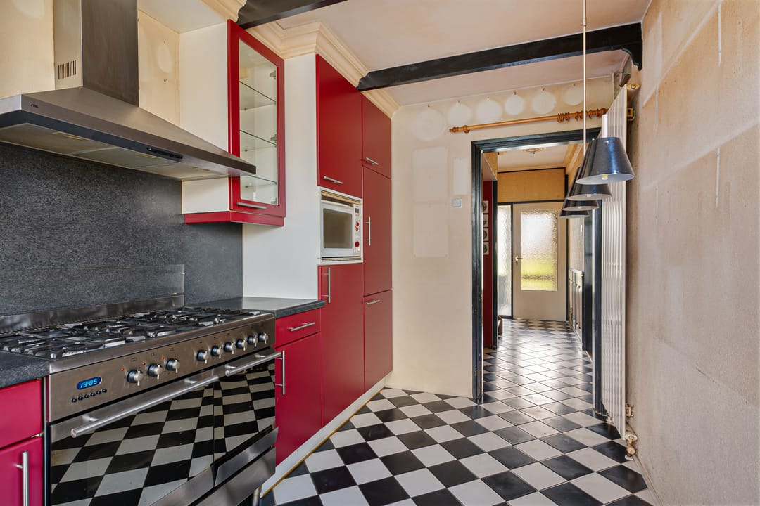 Photo 16 of Treubstraat 21