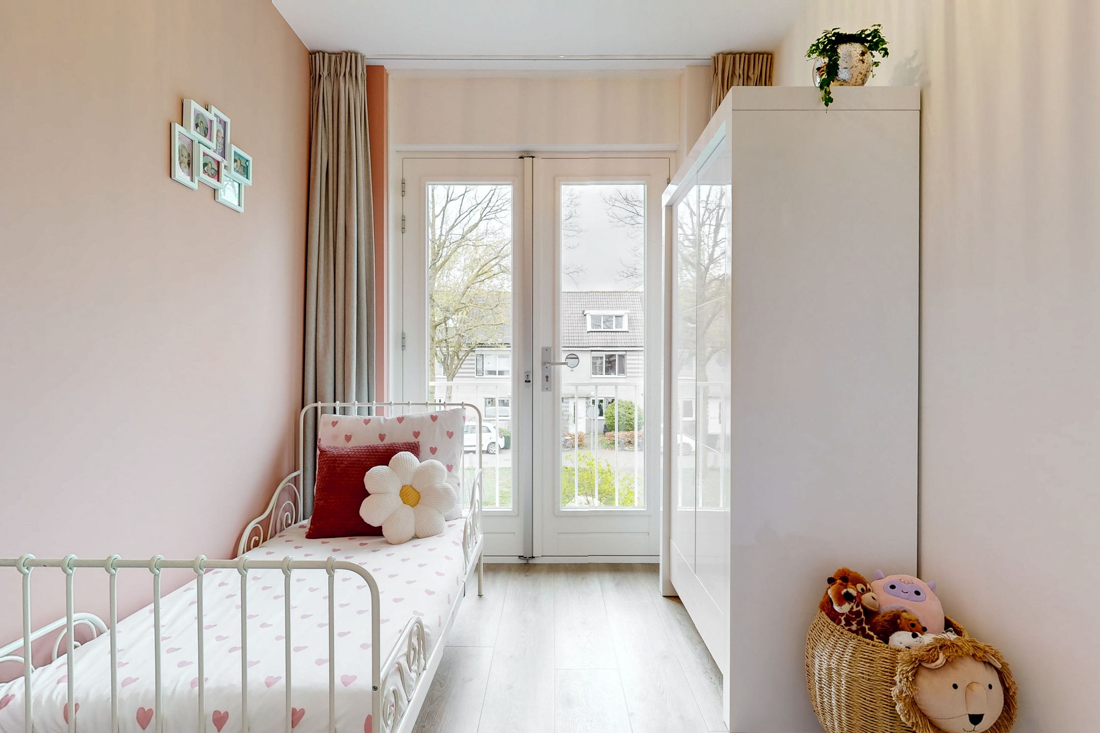 Foto 18 van Rolwolk 10