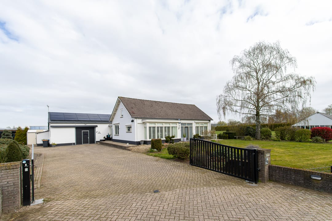 Foto 2 van Nieuwe Tijningen 86