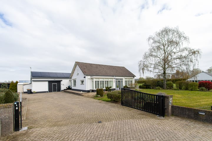 Foto 2 van Nieuwe Tijningen 86