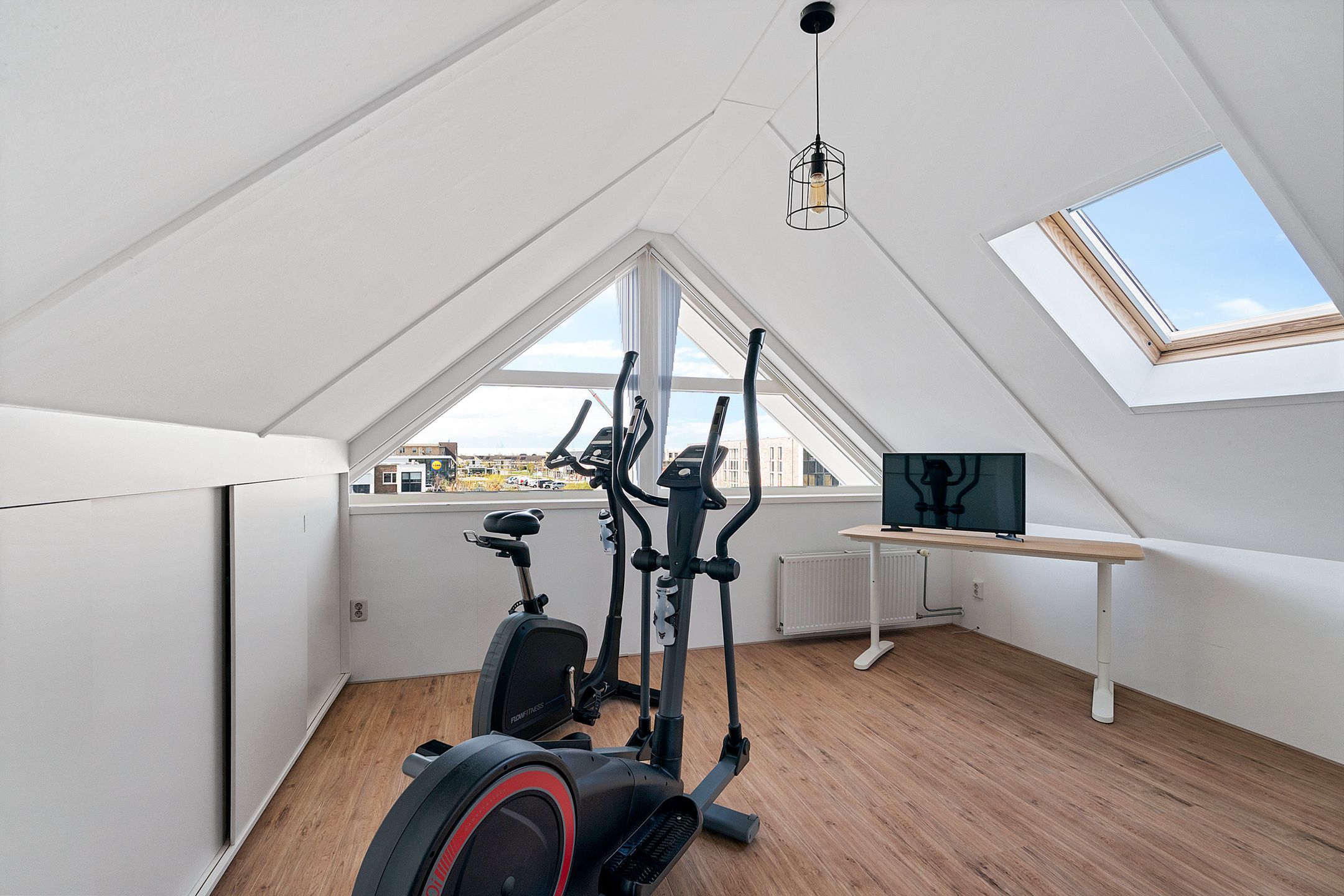 Foto 27 van Forint 13