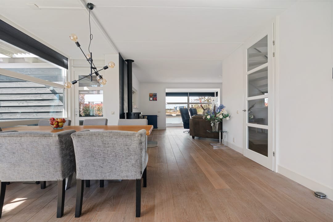 Foto 8 van Forint 13