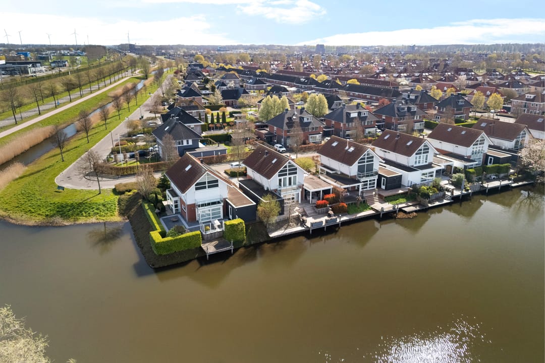 Foto 43 van Forint 13