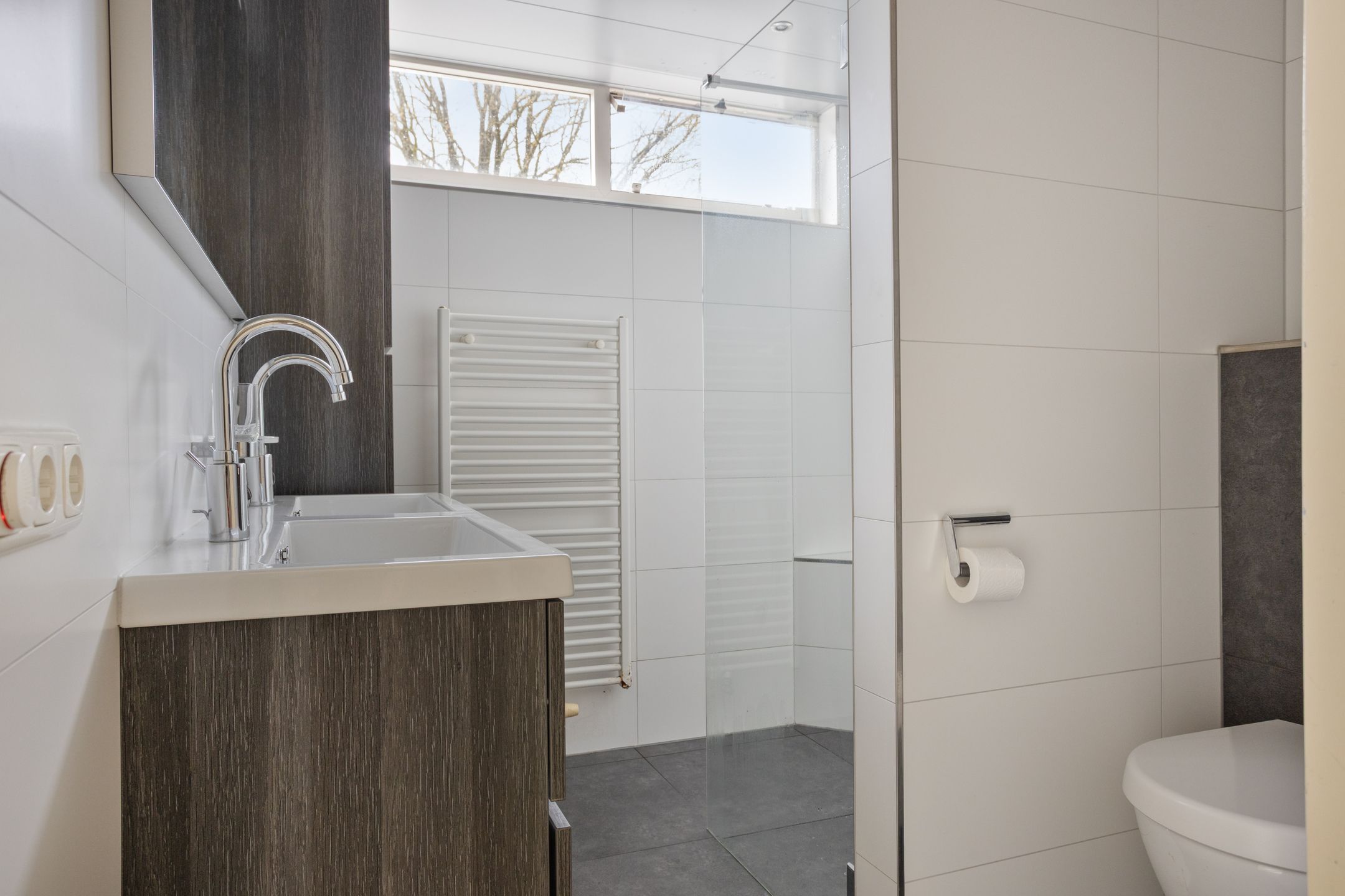 Photo 21 of Karel van de Woestijnestraat 12