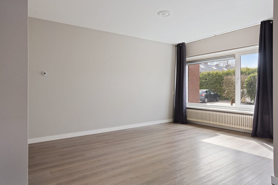 Photo 17 of Karel van de Woestijnestraat 12