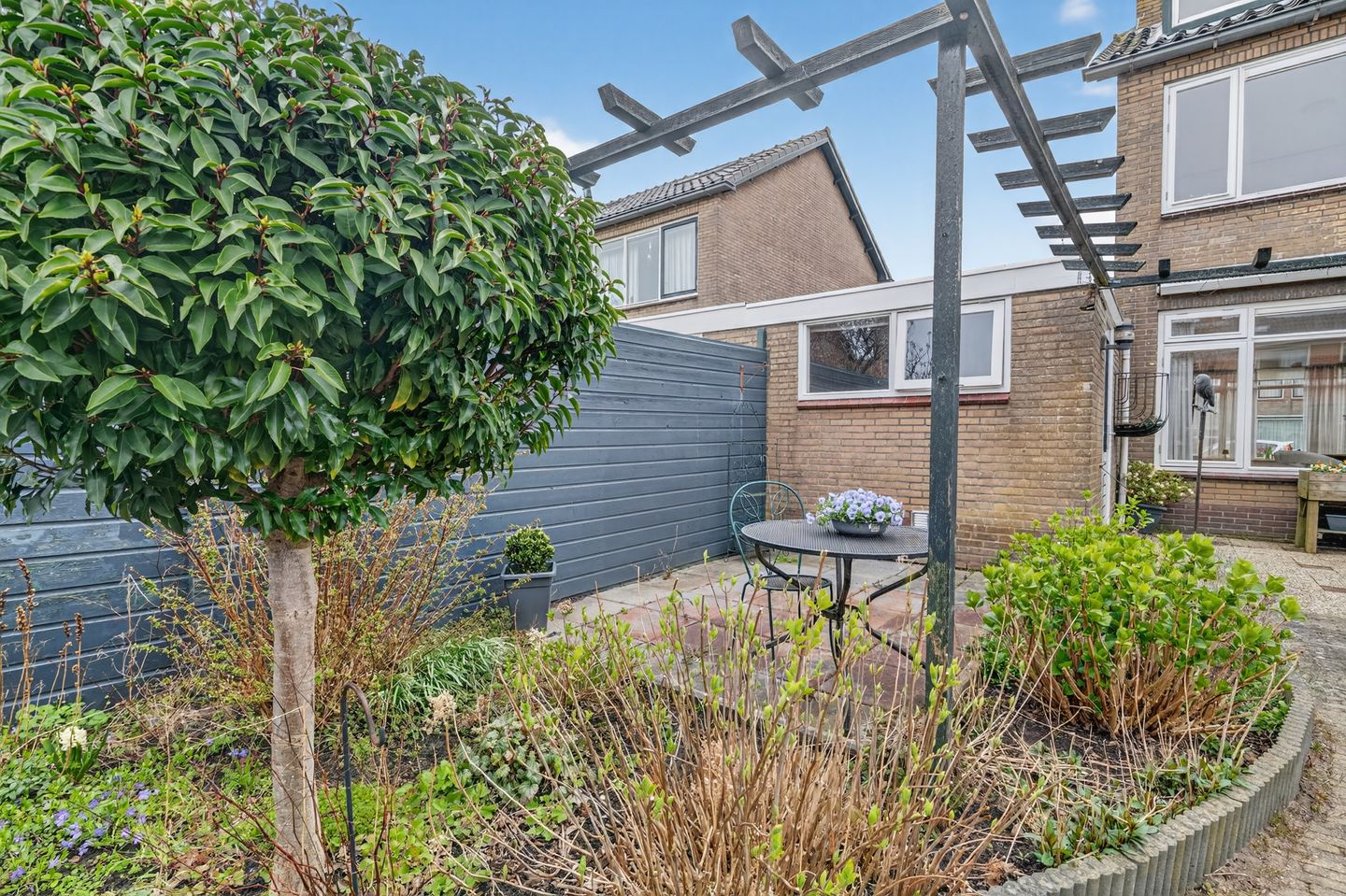 Foto 35 van Julianalaan 42