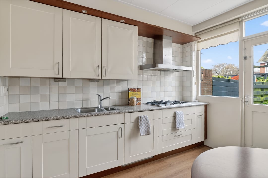 Foto 8 van Julianalaan 42