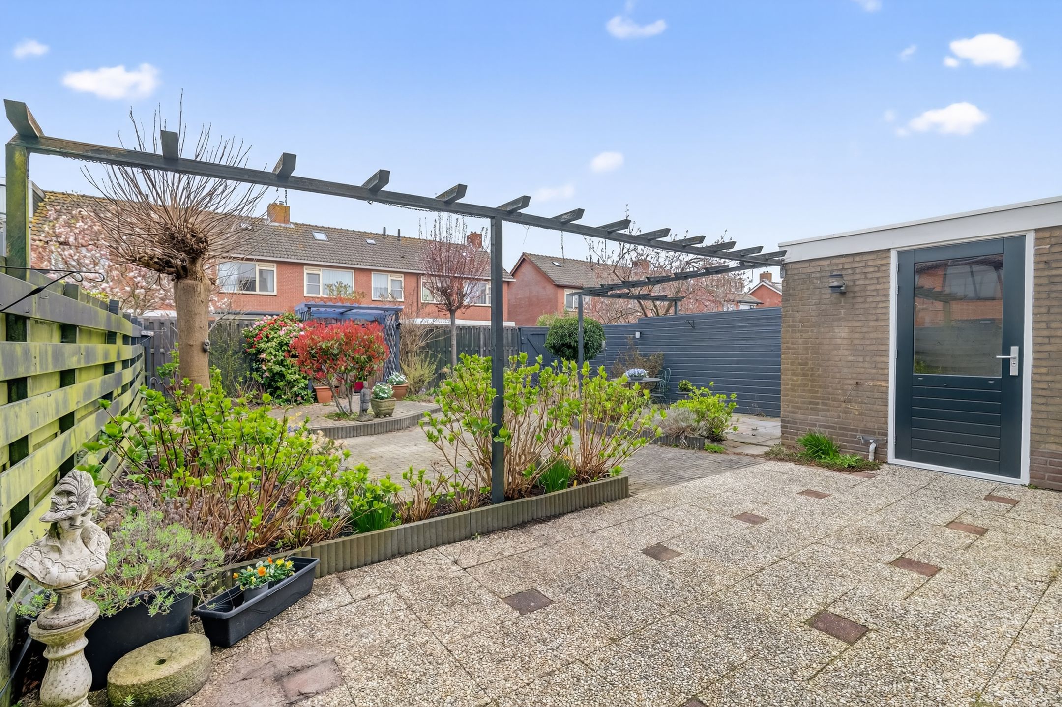 Foto 30 van Julianalaan 42